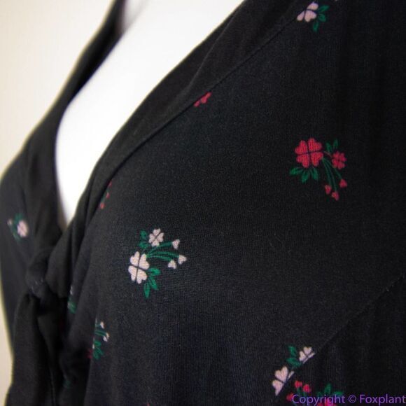 Unique Vintage ‎ Gwynnie Bee black floral print V neck with bow dress, 1X - Picture 13 of 16